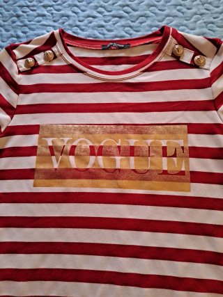 Camiseta Rayas Rojas y Blancas Vogue Mujer