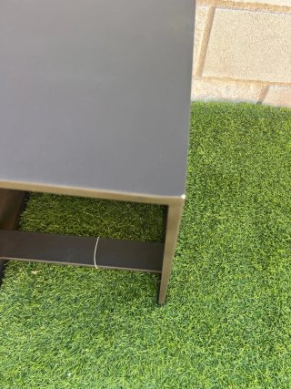 Mesa auxiliar metal Zara Home negra