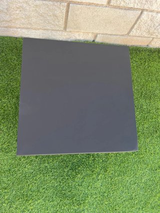 Mesa auxiliar metal Zara Home negra