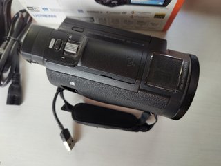 Sony FDR-AX33 + Micrófono + AC-L200 + cargador