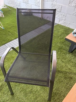 Mesa extensible a 2’20 por 90 y 6 sillas