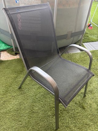 Mesa extensible a 2’20 por 90 y 6 sillas