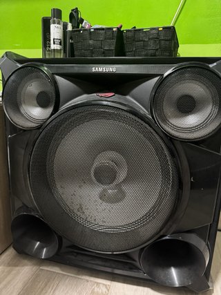 Altavoces Samsung MX-HS8000 / Giga Sound MX-HS