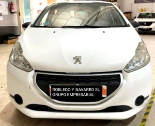 Peugeot 208 2015