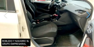 Peugeot 208 2015
