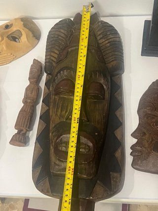 Lote Máscaras y Figuras Decorativas Madera