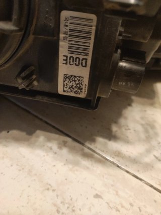 2 Faros Ford D00E 2020
