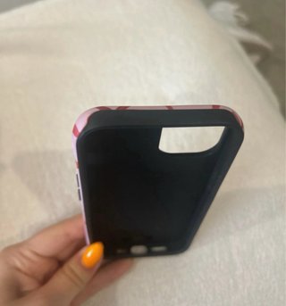 Capa estilo Burga rosa com laços vermelhos