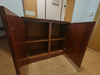 Mueble de entrada con espejo y luces