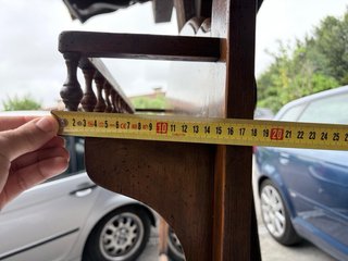 Espejo rústico de madera con estantería