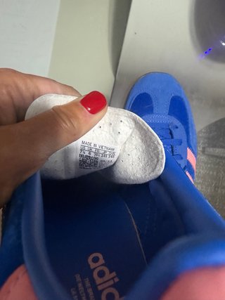 Zapatillas Adidas Gazelle sin estrenar