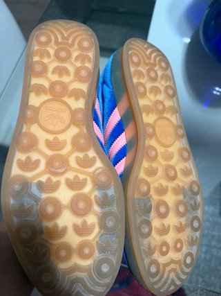 Zapatillas Adidas Gazelle sin estrenar