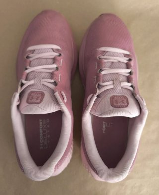 Zapatillas running Under Armour rosa Talla 40