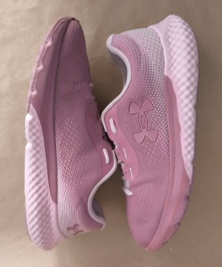 Zapatillas running Under Armour rosa Talla 40