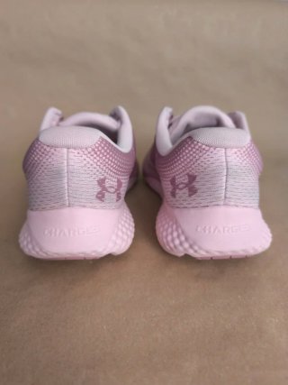 Zapatillas running Under Armour rosa Talla 40