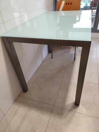 Mesa Cocina Metal y Cristal blanco traslucido
