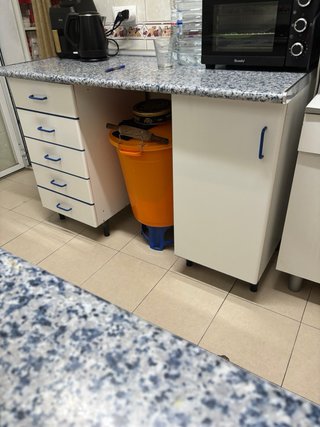 Cocina completa azul y blanca