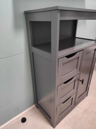Mueble auxiliar de madera gris