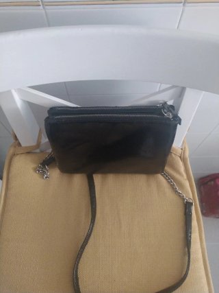 Cuatro bolsos,uno de ellos sin estrenar ideal.