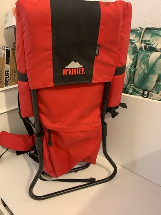 Mochila portabebés niño roja y negra