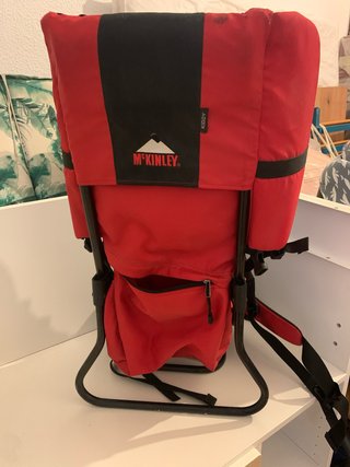 Mochila portabebés niño roja y negra