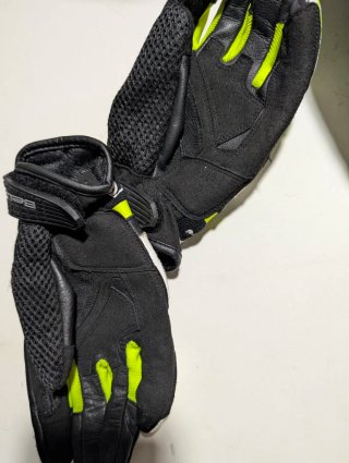 Guantes de Moto Bela Negros y Flúor