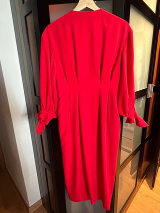 Vestido rojo botones dorados