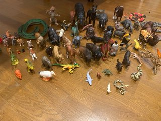 Lote de animales de juguete