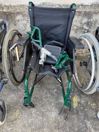 5 sillas de ruedas para piezas