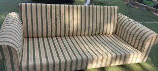 Sofá 3 plazas beige y verde