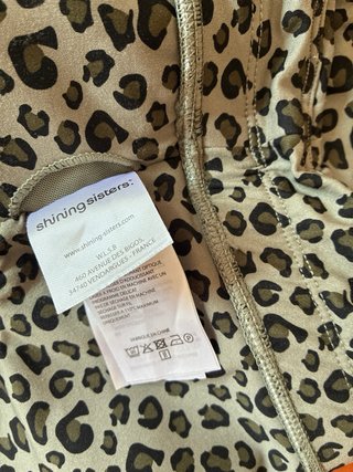 Sujetador deportivo con estampado de leopardo