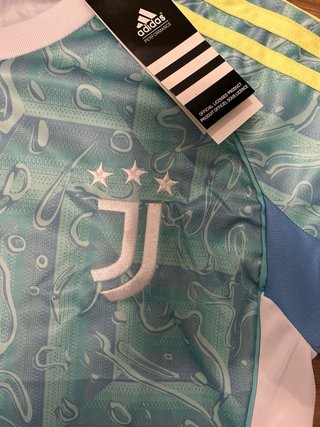 Kit Yildiz Juve maglia, pantaloncini, calzettoni