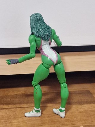 She-Hulk Marvel Legends Clásica