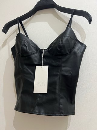 Top Corsé Negro Zara