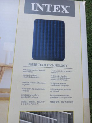 Colchón hinchable Intex Dura-Beam Standardcompleto