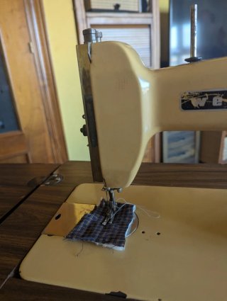 Máquina de coser antigua