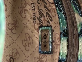 Bolso Guess Estampado Reptil Original