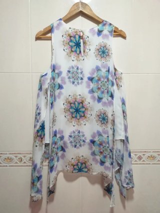 6€ Desigual Blusa Asimétrica Talla M