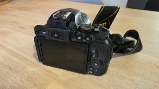 Cámara Nikon D5600-18-55mm-55-200mm + Accesorios