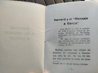Lote variado de papel antiguo: Cajón de Sastre