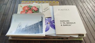 Lote variado de papel antiguo: Cajón de Sastre