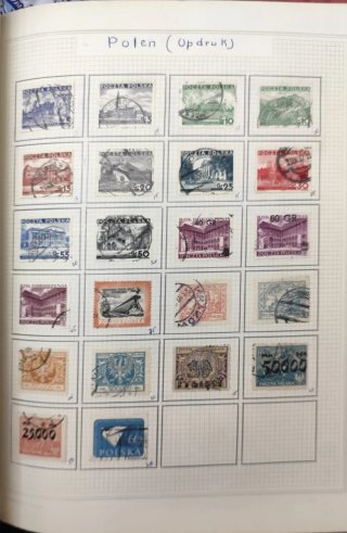 Álbum de clavos. Sellos de todo el mundo