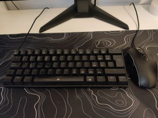 Monitor MSI MAG 275f 180Hz (+ teclado)