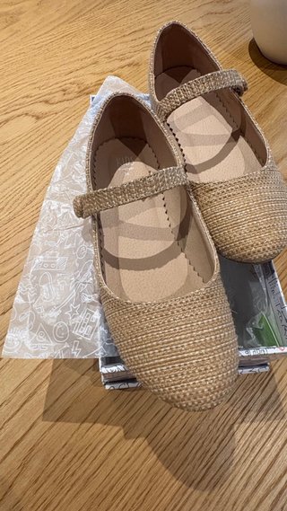 Zapatos niña beige Talla 34