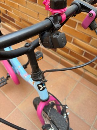 Bicicleta infantil Btwin azul y rosa