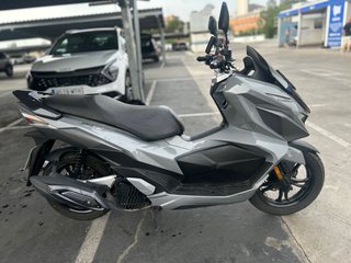SYM Jet X 125 ABS TCS Gris 2023 impecable