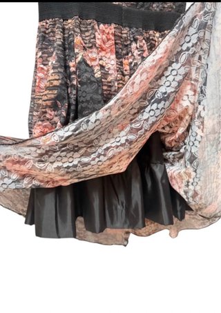 Vestitino in pizzo floreale M