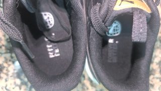 Zapatillas Puma T36 Negras y Doradas