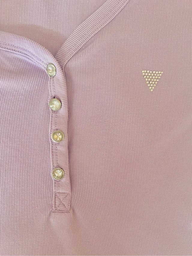 Guess Top / t-shirt Lila