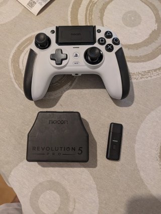 Mando Nacon Revolution 5 Pro PS5/PS4/PC Blanco